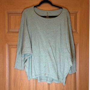 Lou & Grey Women's Long Sleeve Tee - Light Gray